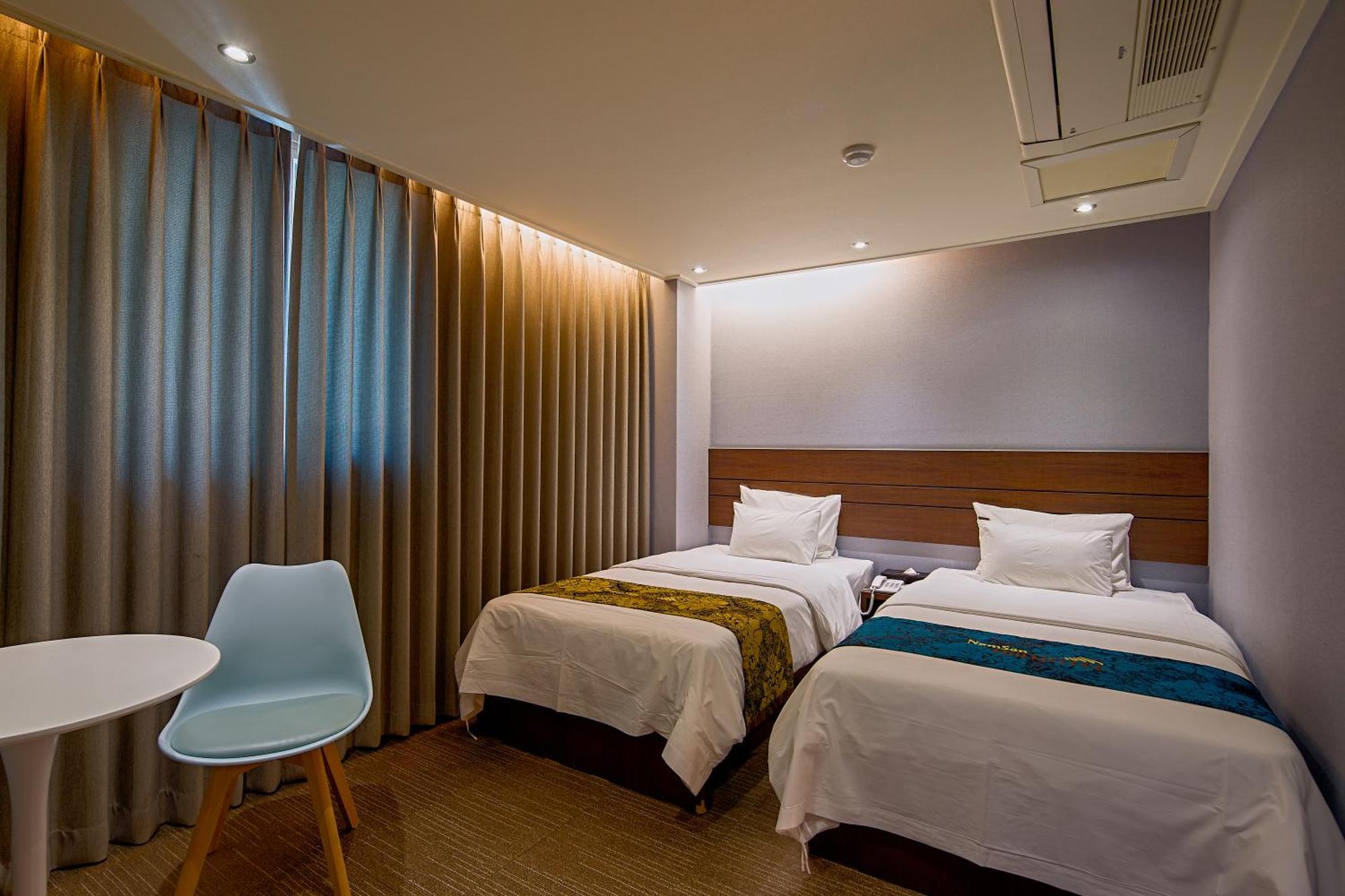 Namsan Hill Hotel Сеул Экстерьер фото