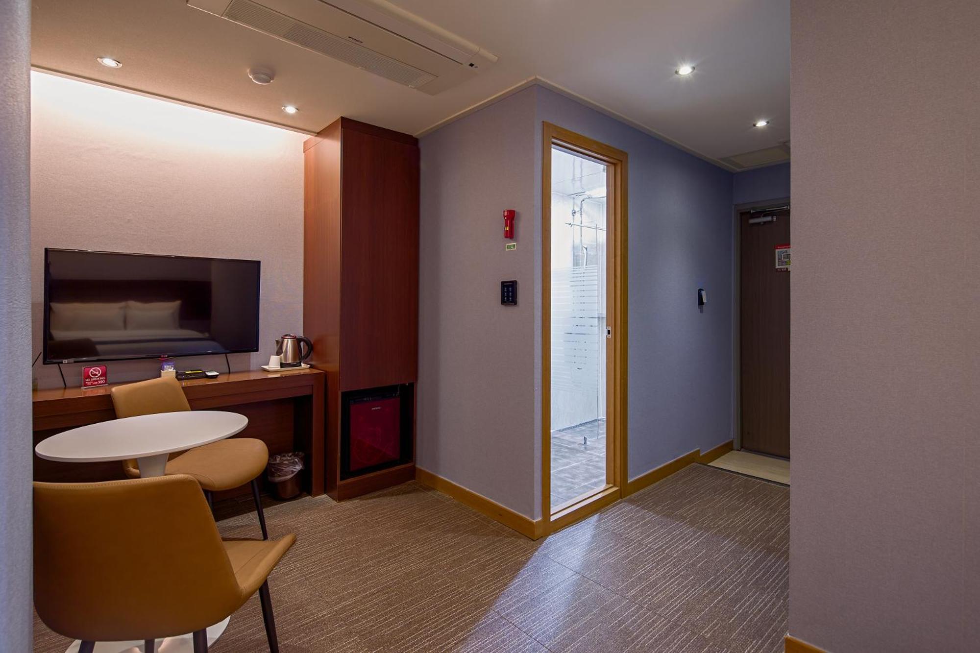Namsan Hill Hotel Сеул Экстерьер фото