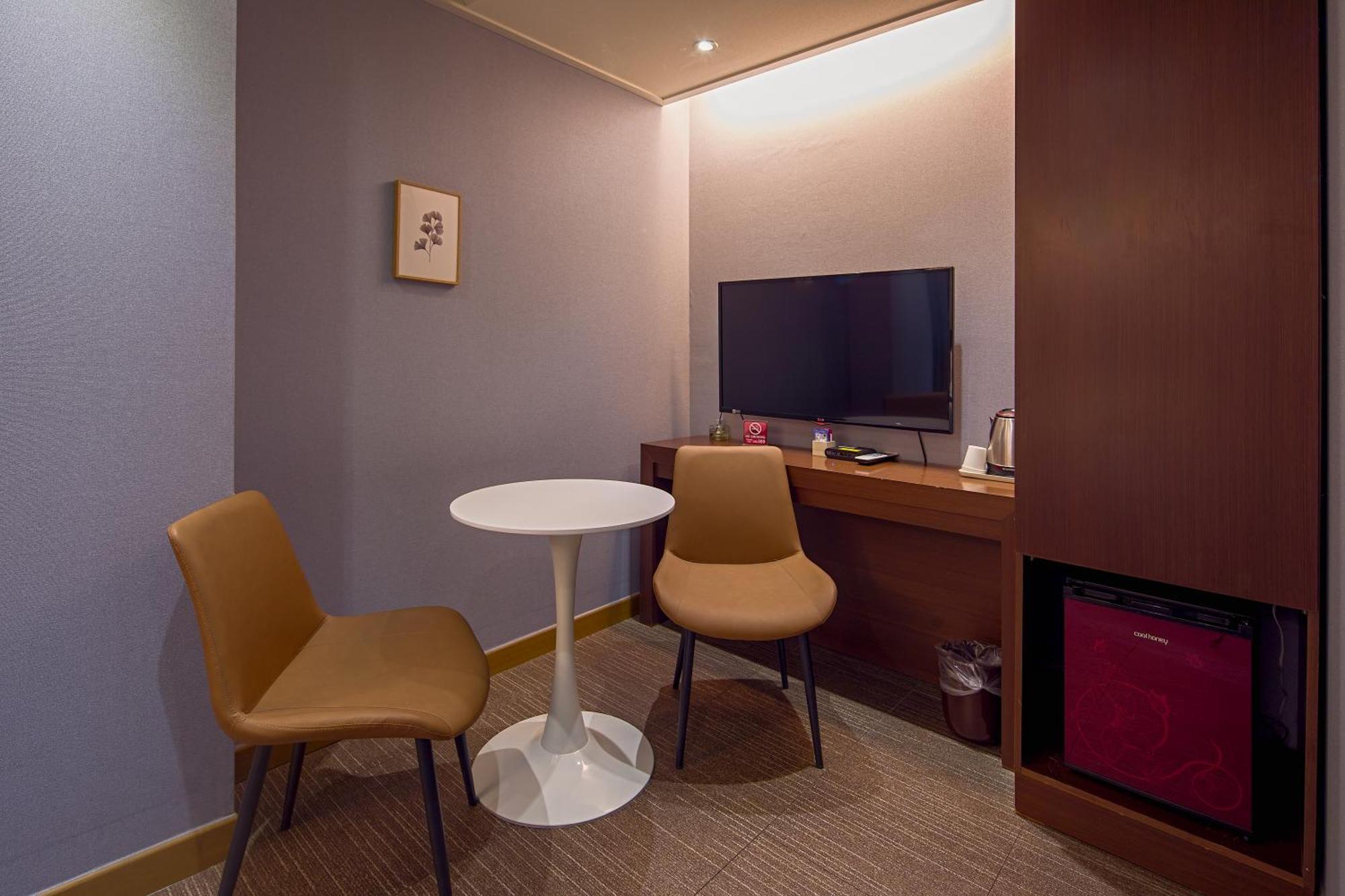 Namsan Hill Hotel Сеул Экстерьер фото