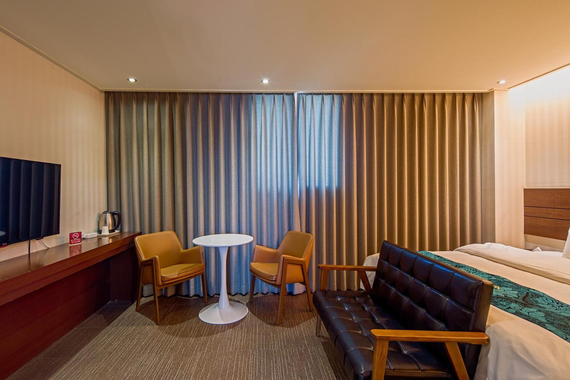 Namsan Hill Hotel Сеул Экстерьер фото